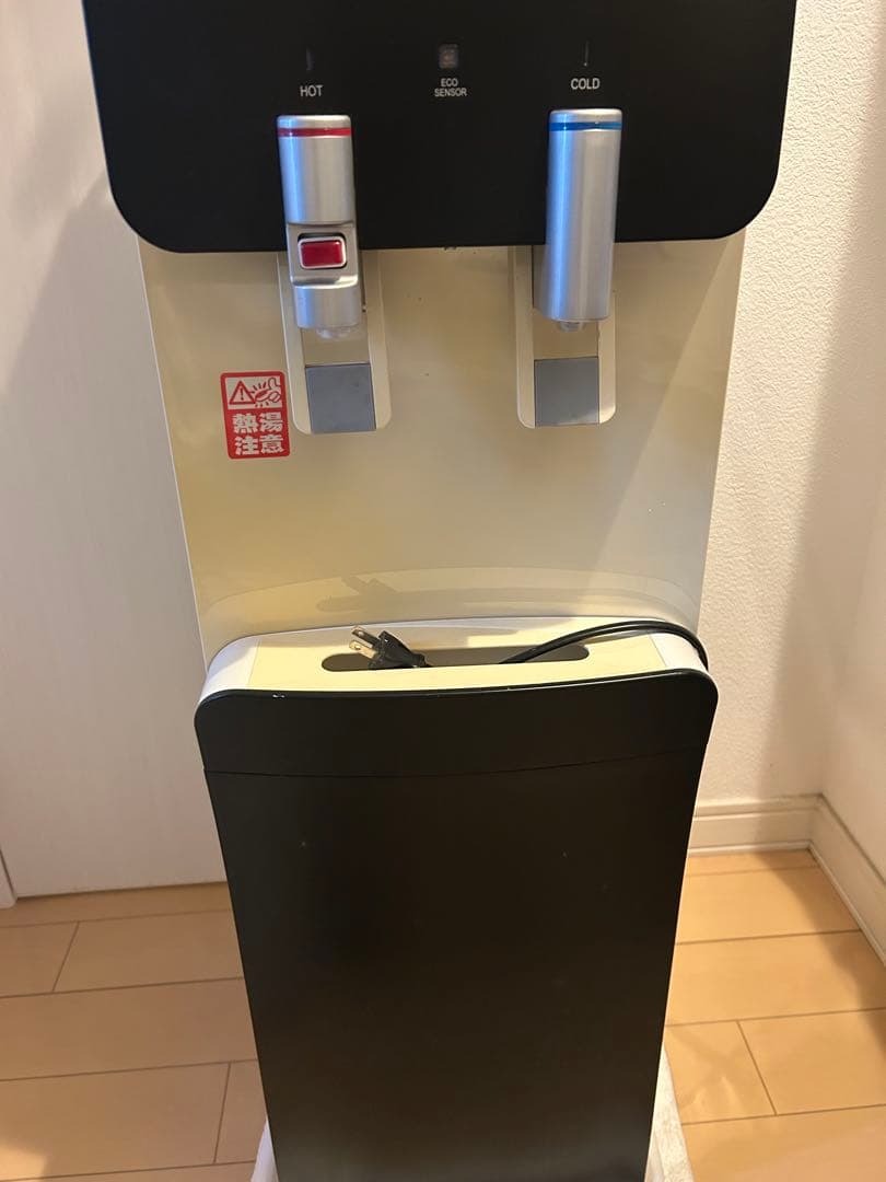 プレミアムウォーター　ウォーターサーバー　①