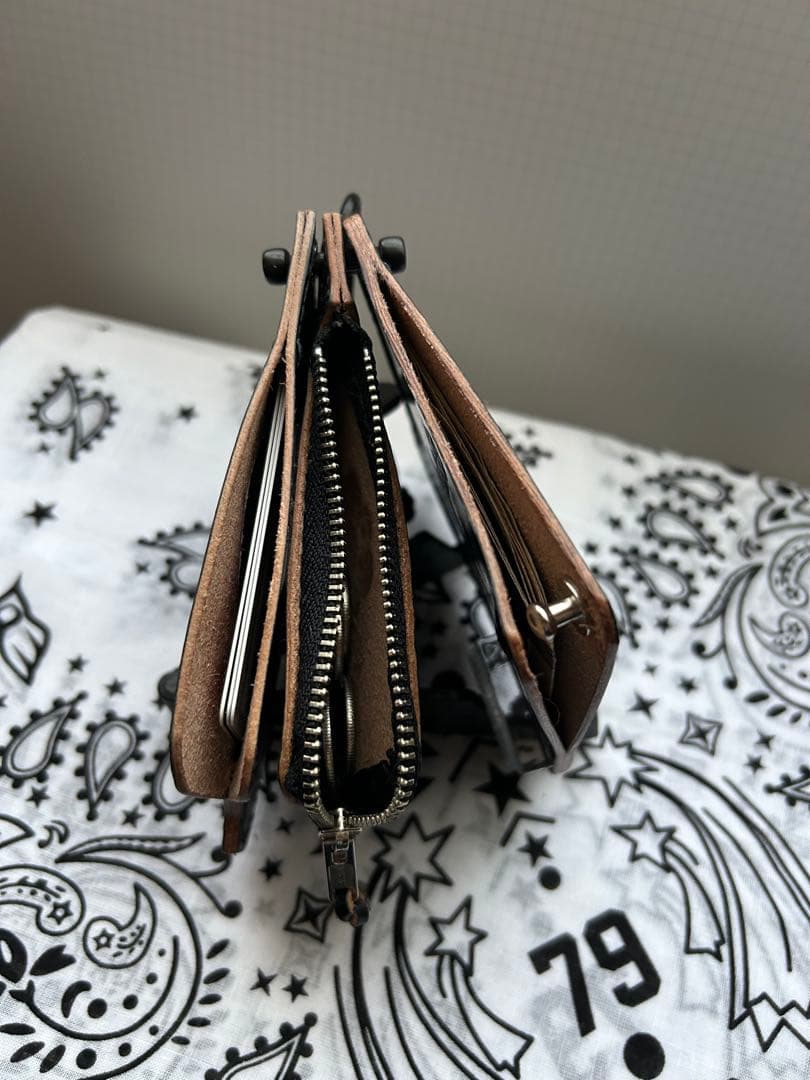 HTC ラッキージョン　kcs ウルフズヘッド　レッドムーン　funny