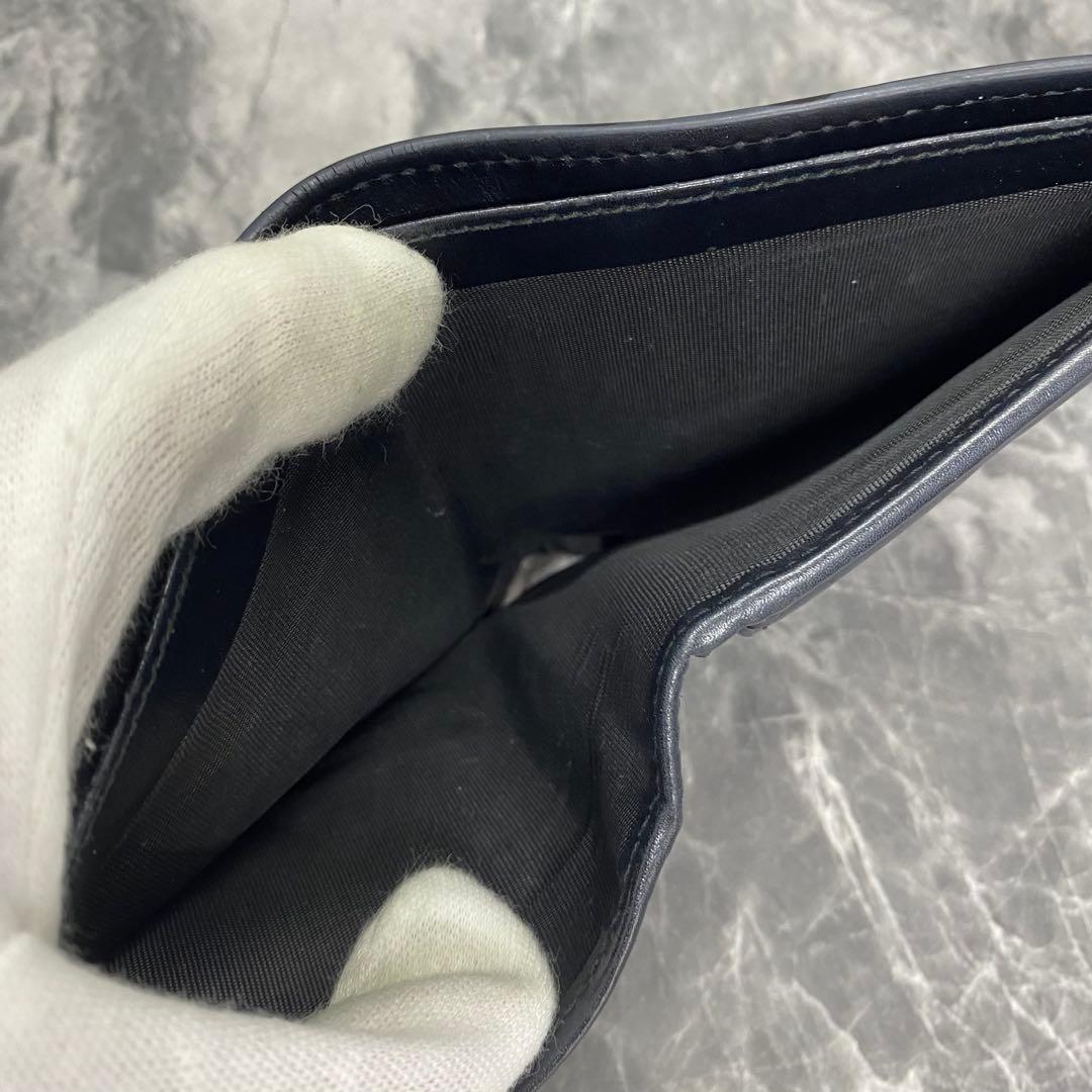 希少✨グッチ　二つ折り財布 ラウンドファスナー　蛇　GGスプリーム　レザー　黒