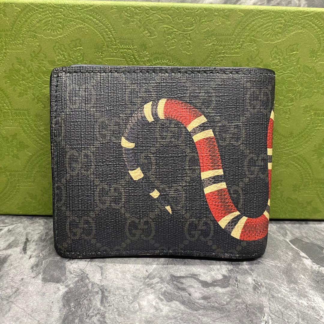 希少✨グッチ　二つ折り財布 ラウンドファスナー　蛇　GGスプリーム　レザー　黒