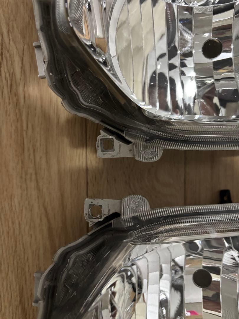 ハイエース 200系　ダークプライムⅡ 純正ledヘッドライト左右