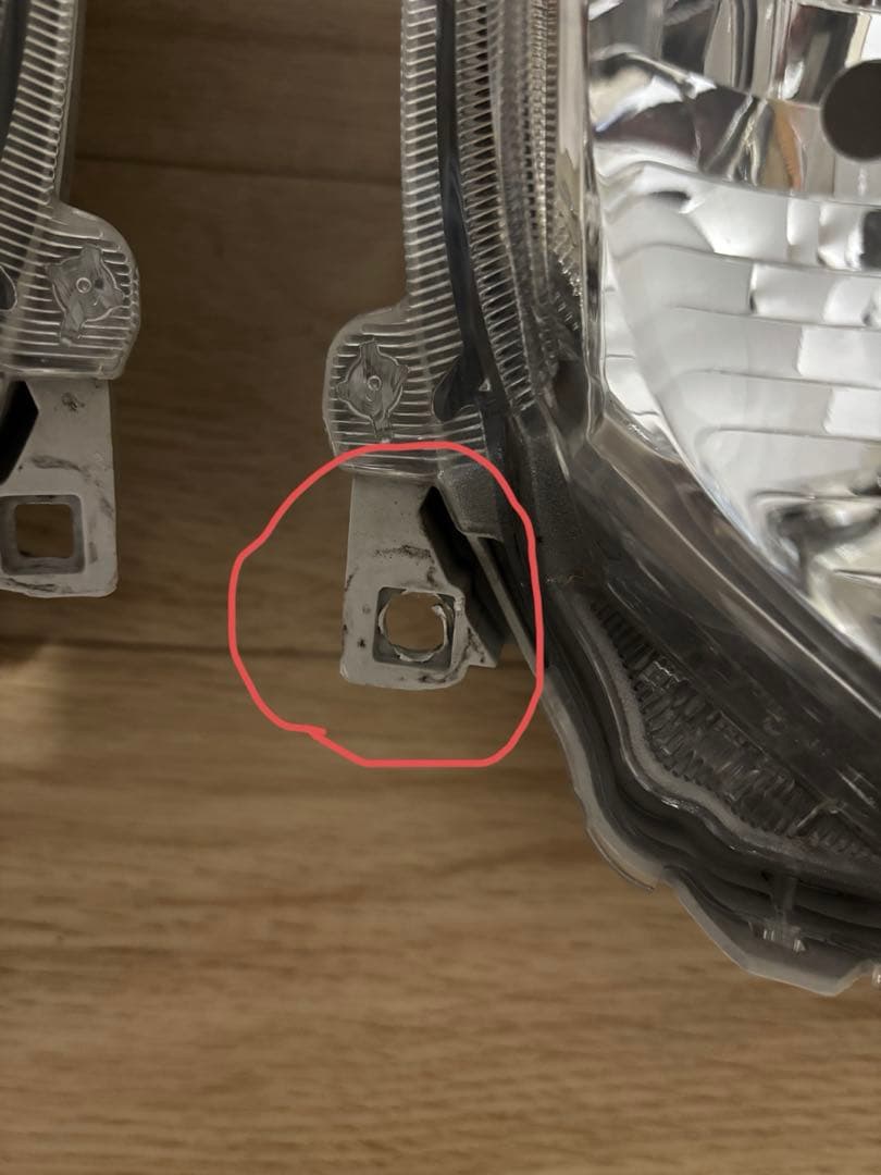 ハイエース 200系　ダークプライムⅡ 純正ledヘッドライト左右