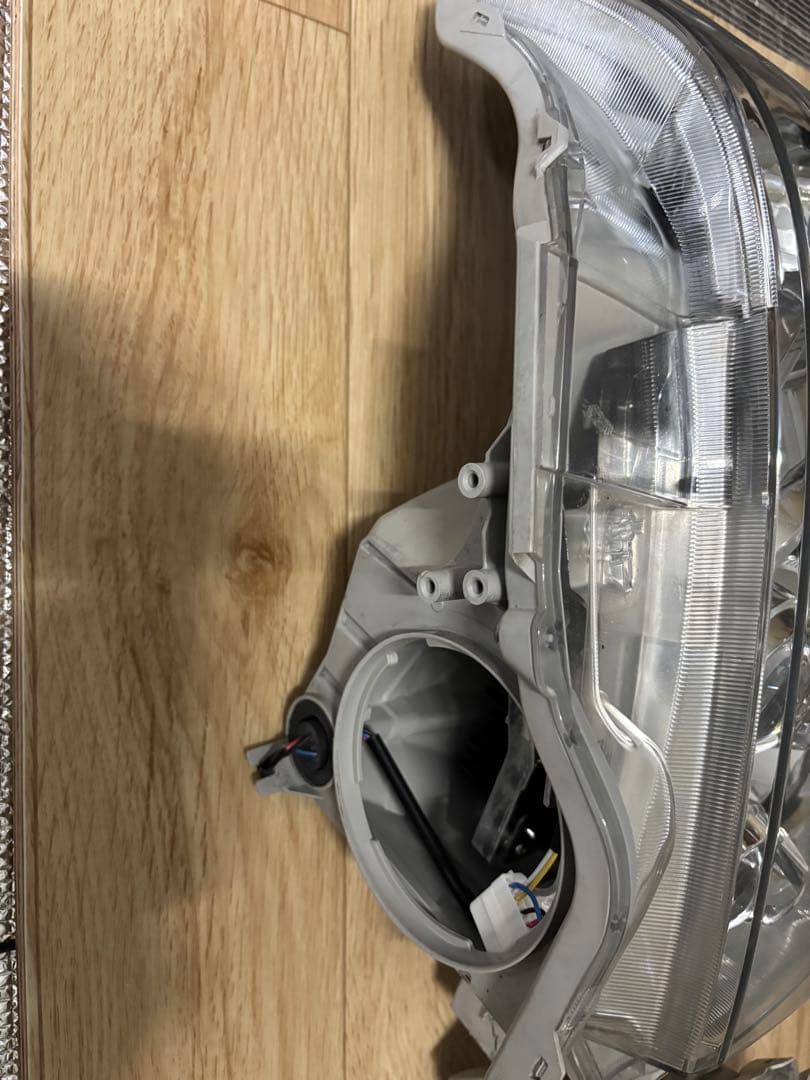 ハイエース 200系　ダークプライムⅡ 純正ledヘッドライト左右