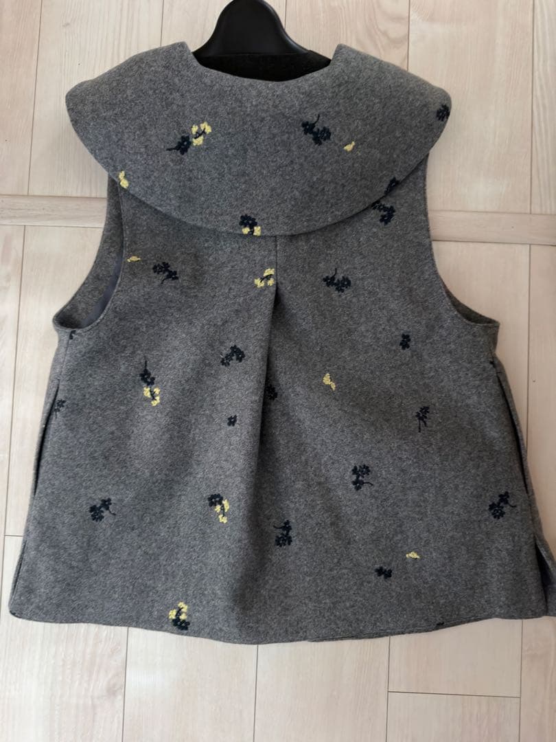 ドノバン　フローレットベスト