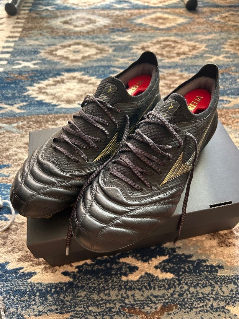 Mizuno Morelia Neo III β 黒金　レア