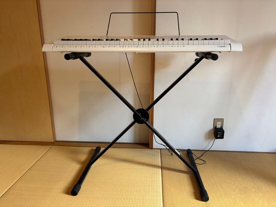 CASIO 電子ピアノ 光ナビゲーションつきLK-114（LK-115）