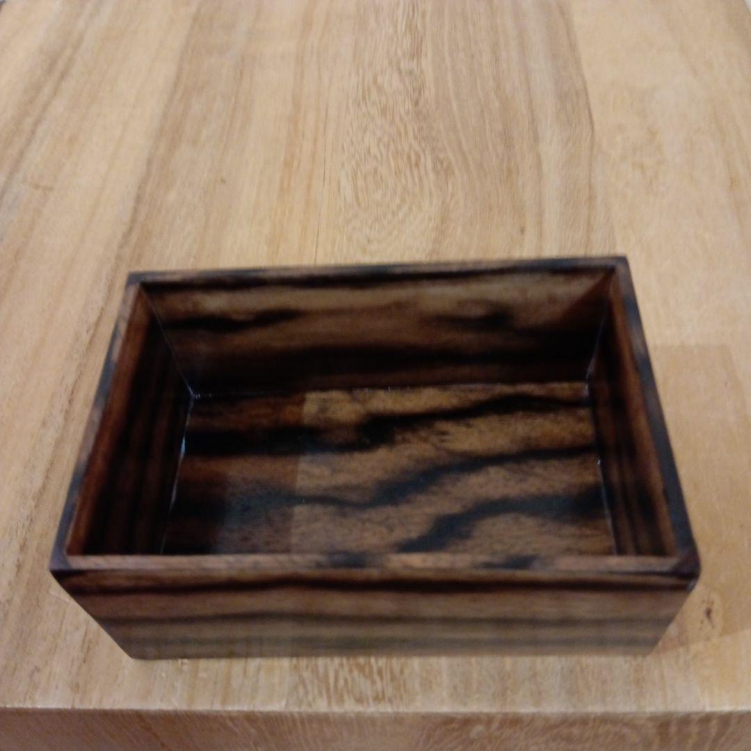 銘木黒柿　孔雀杢、縞黒　名刺入れ、小物入れ