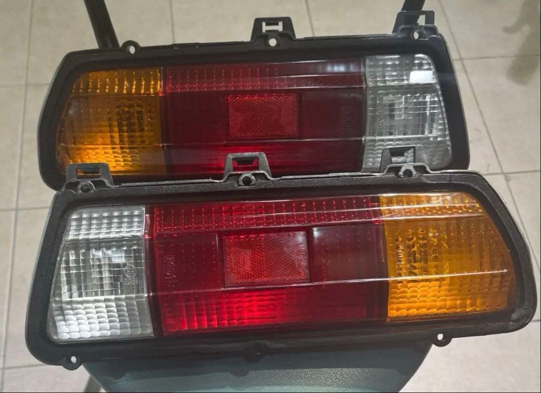 B310サニークーペ　前期　テールライト　左右セット