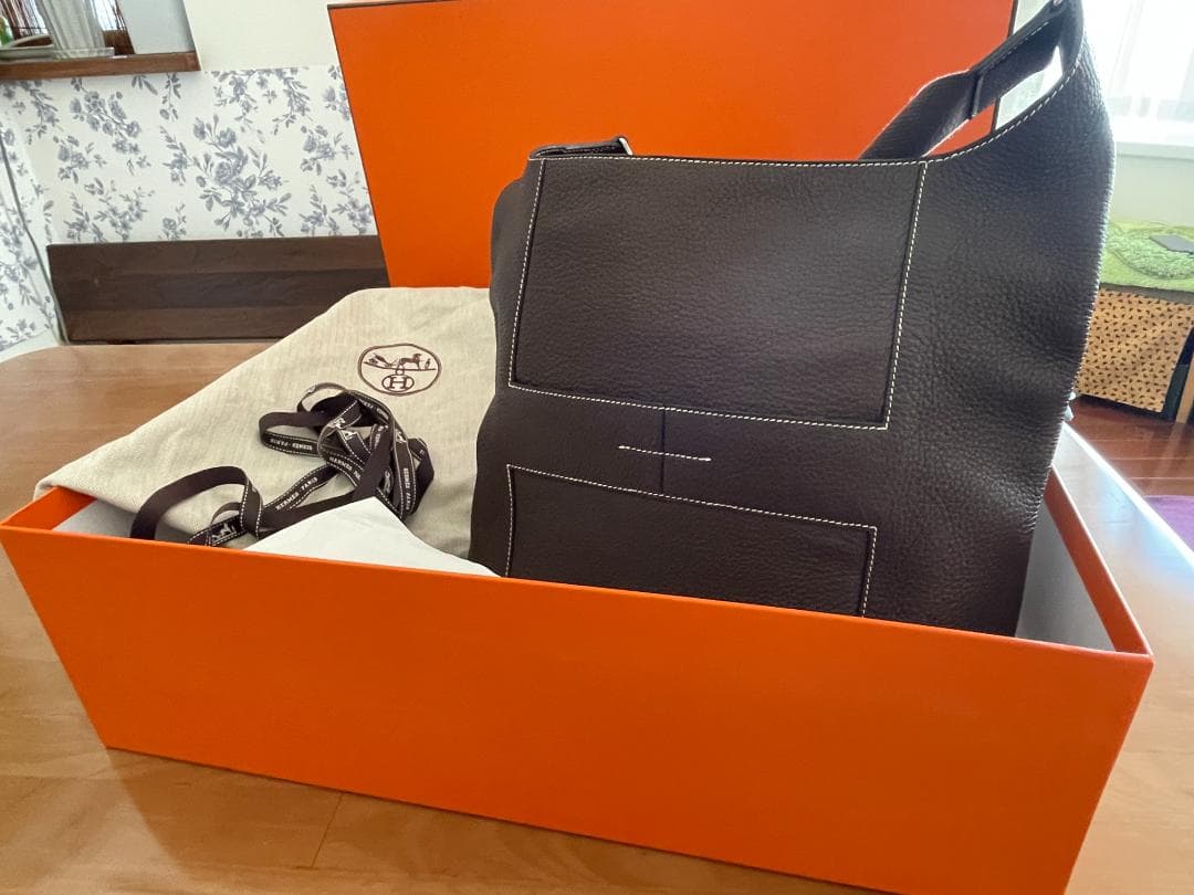 HERMES グッドニュース GM エトゥープ L刻印（箱・袋付）