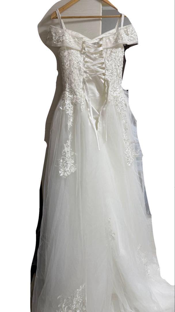 ウェディングドレス　パニエ付き