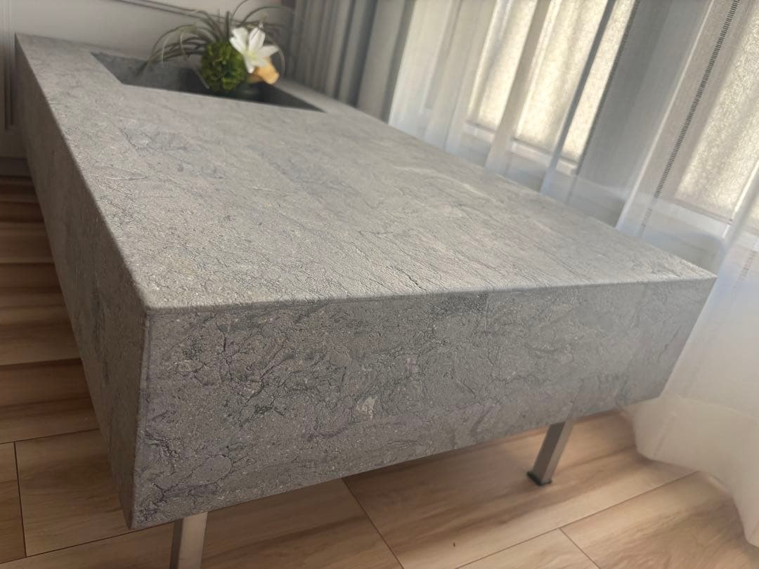 HUKLAフクラ　グレーストーンのセンターテーブル