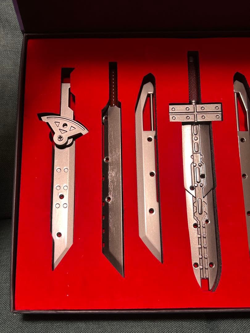 ファイナルファンタジー7 クラウド バスターソード 合体剣 金属製 約24cm