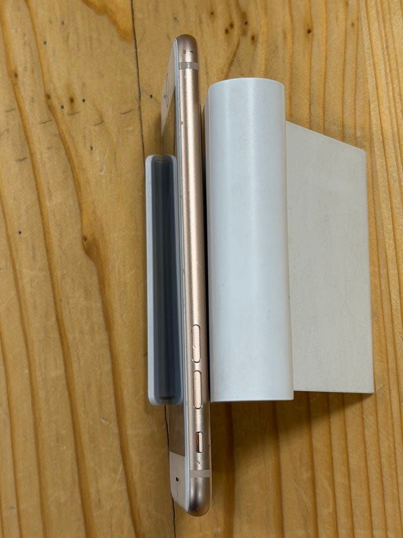 iPhone8 美品　64GB SIMフリー