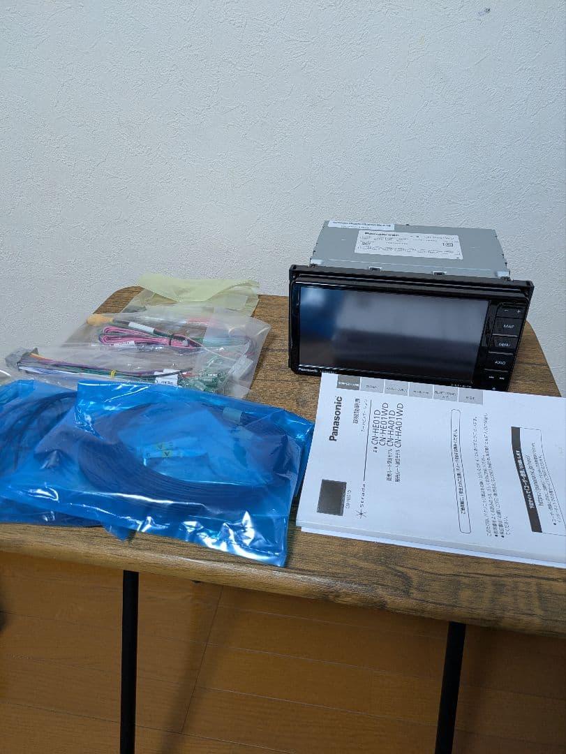 【美品】 【送料無料】 パナソニック ナビ CN-HE01WD 一部新品