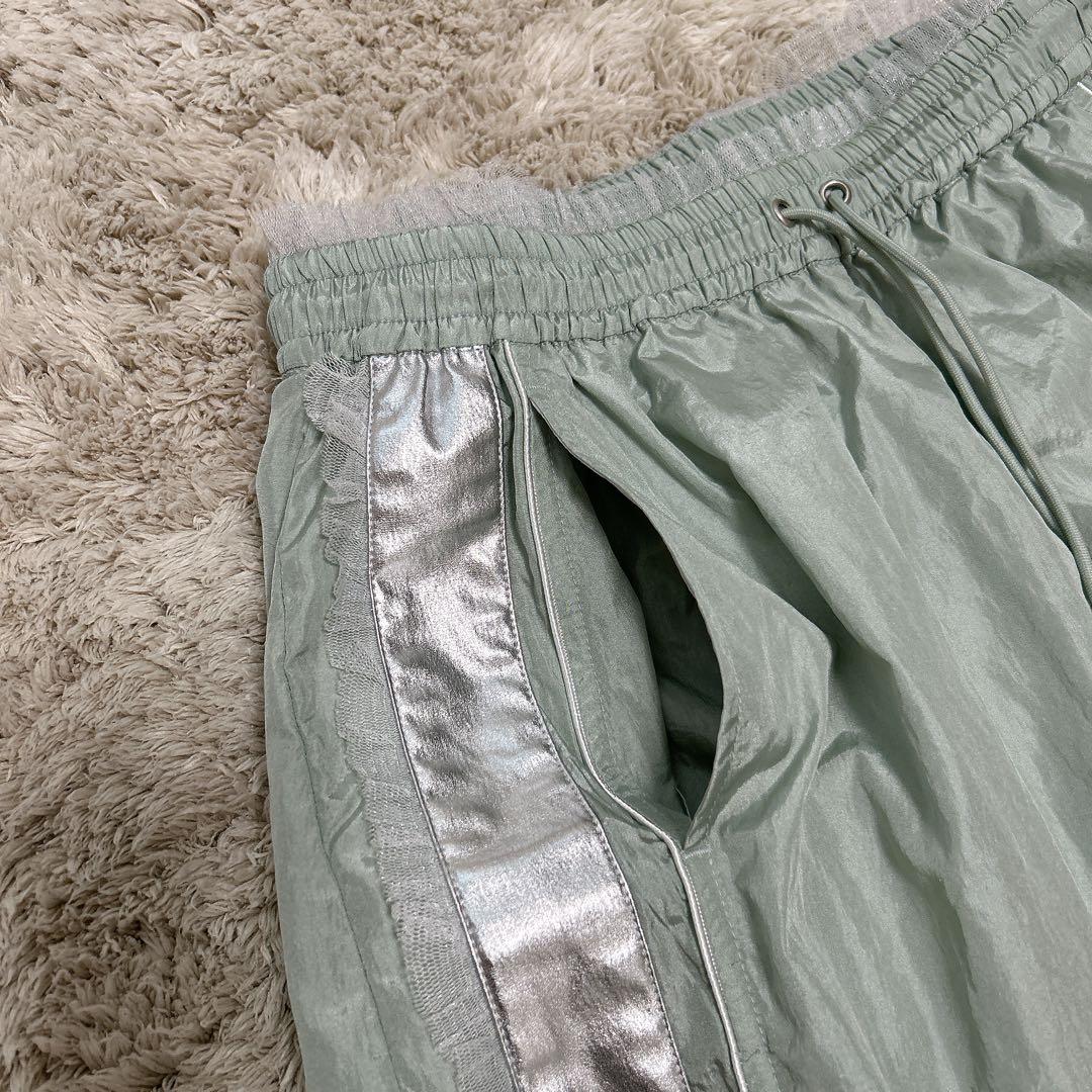 LA BELLE ETUDE チュールデザインメタリックワイドパンツ