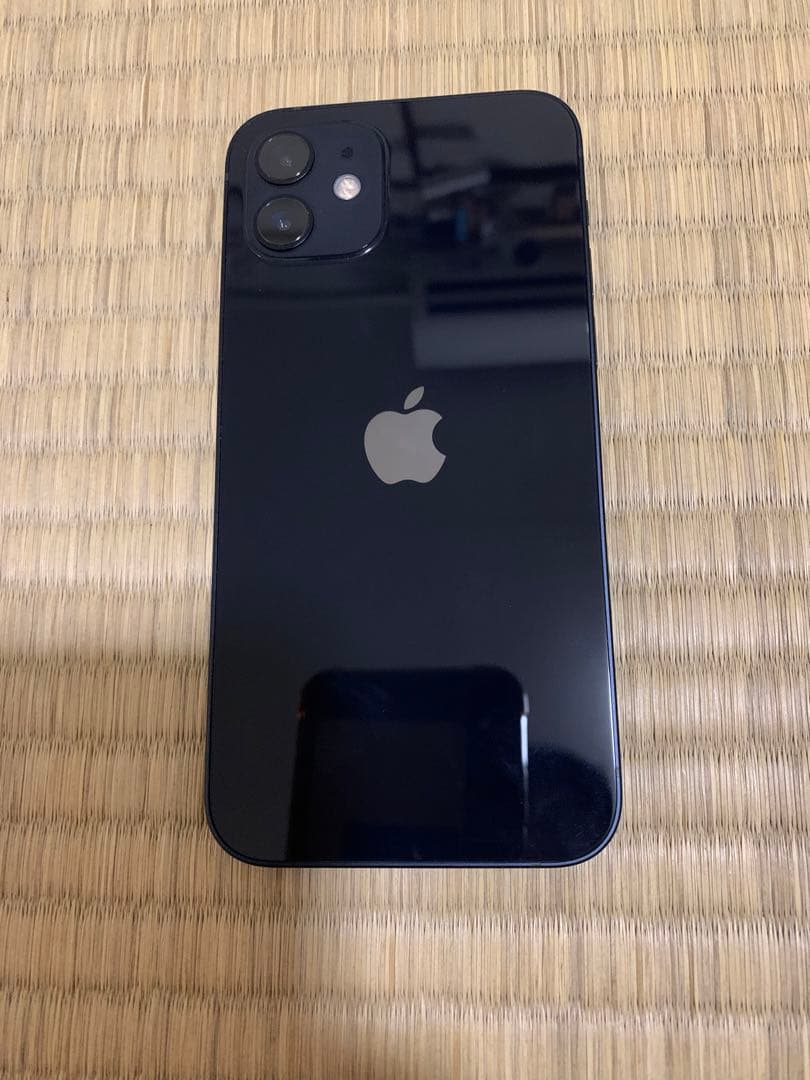 美品 iPhone 12 128GB SIMフリー ブラック本体
