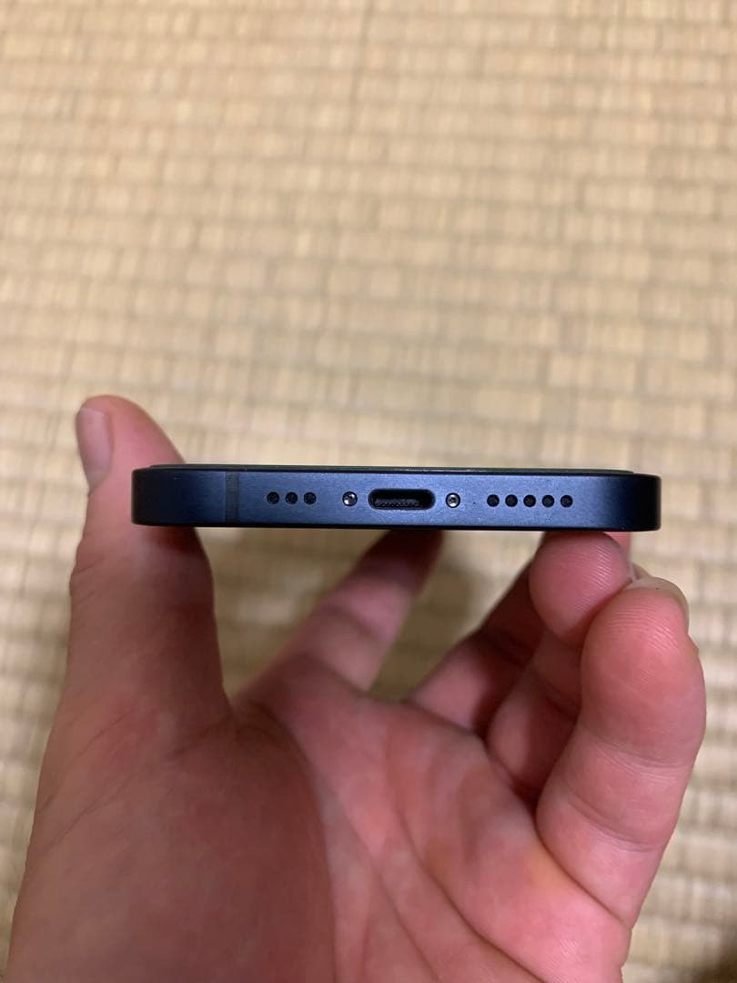 美品 iPhone 12 128GB SIMフリー ブラック本体