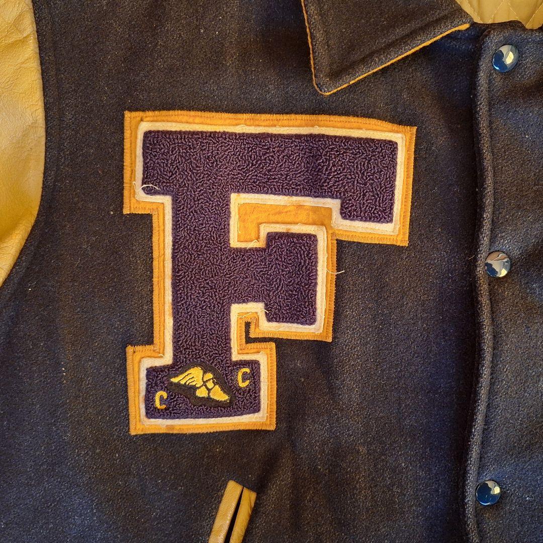 スタジャン 90s ビンテージ usa製 ウイングフット ザガラワッペン 袖革！