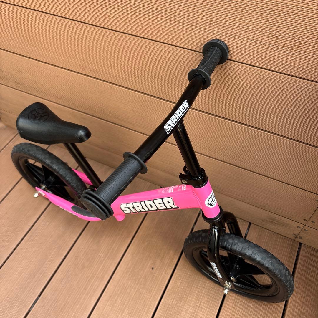 【美品・送料込】STRIDER バランスバイク ピンク　ストライダー