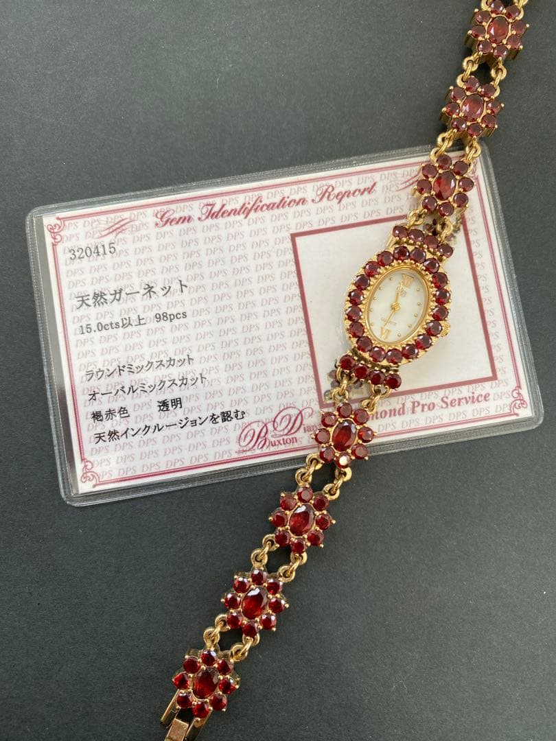 D.M Buxton ホワイトシェル文字盤 ストーン装飾 ブレスウォッチ