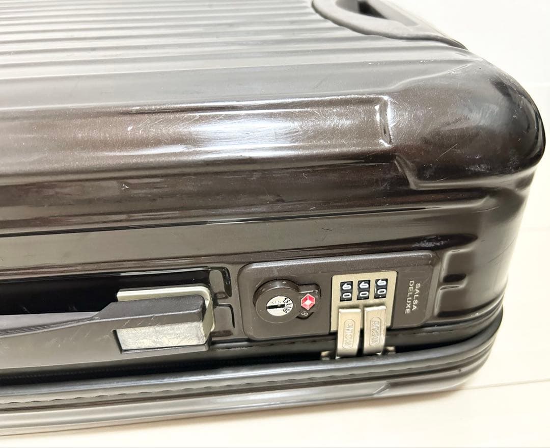 リモワ 焦茶色 小型キャリーケース 機内持ち込み