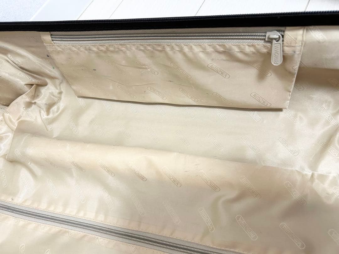 リモワ 焦茶色 小型キャリーケース 機内持ち込み