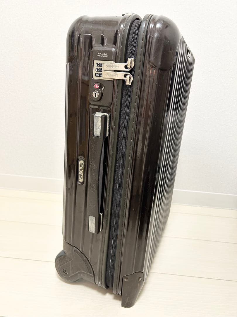 リモワ 焦茶色 小型キャリーケース 機内持ち込み