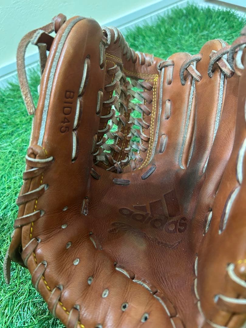 Toshi アディダス プロフェッショナル adidas 硬式 内野