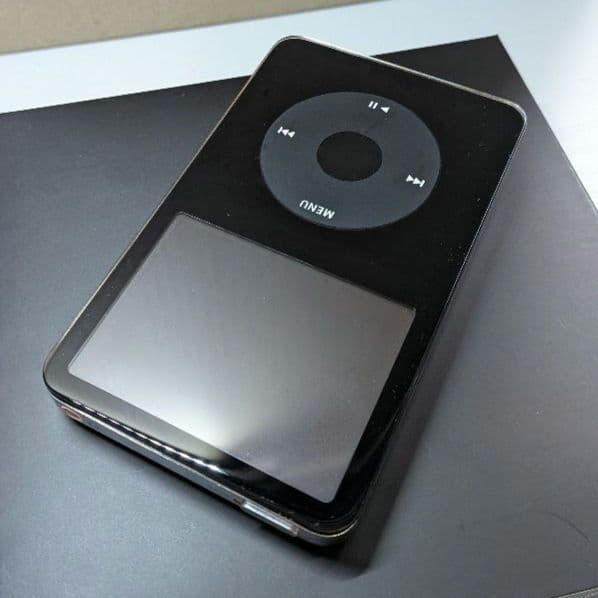 Apple iPod 80GB ブラック 第5.5世代 MA450J/A