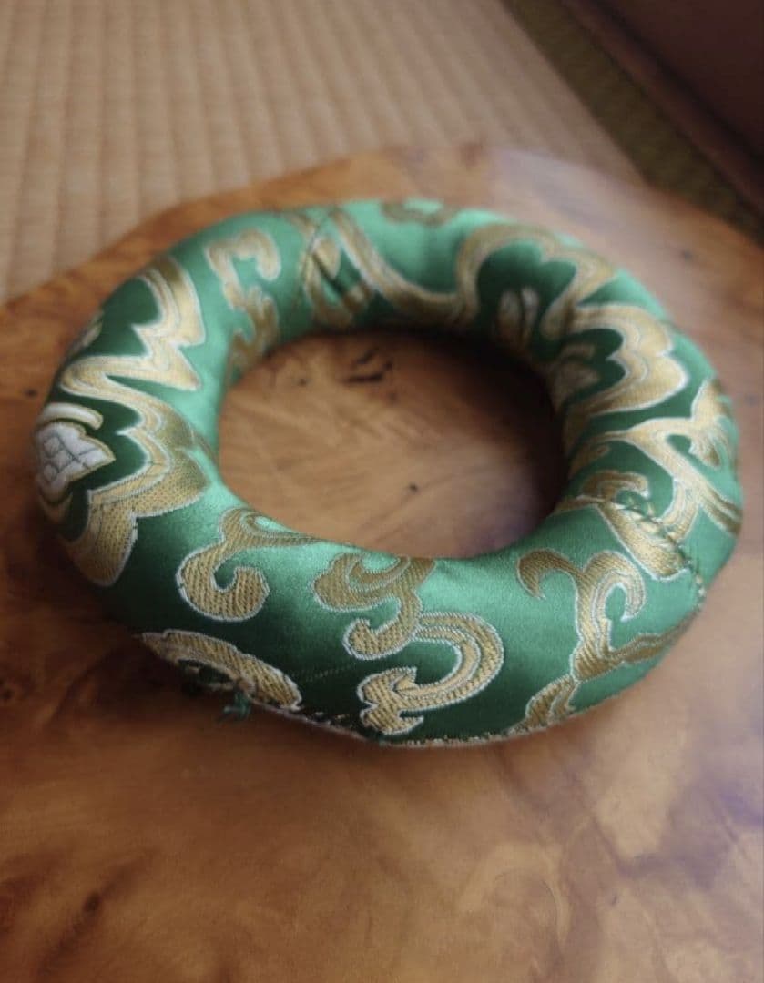 【本日限定価格】本物のシンギングボウルが欲しい方に　薄型　手打ち　チベット　密教