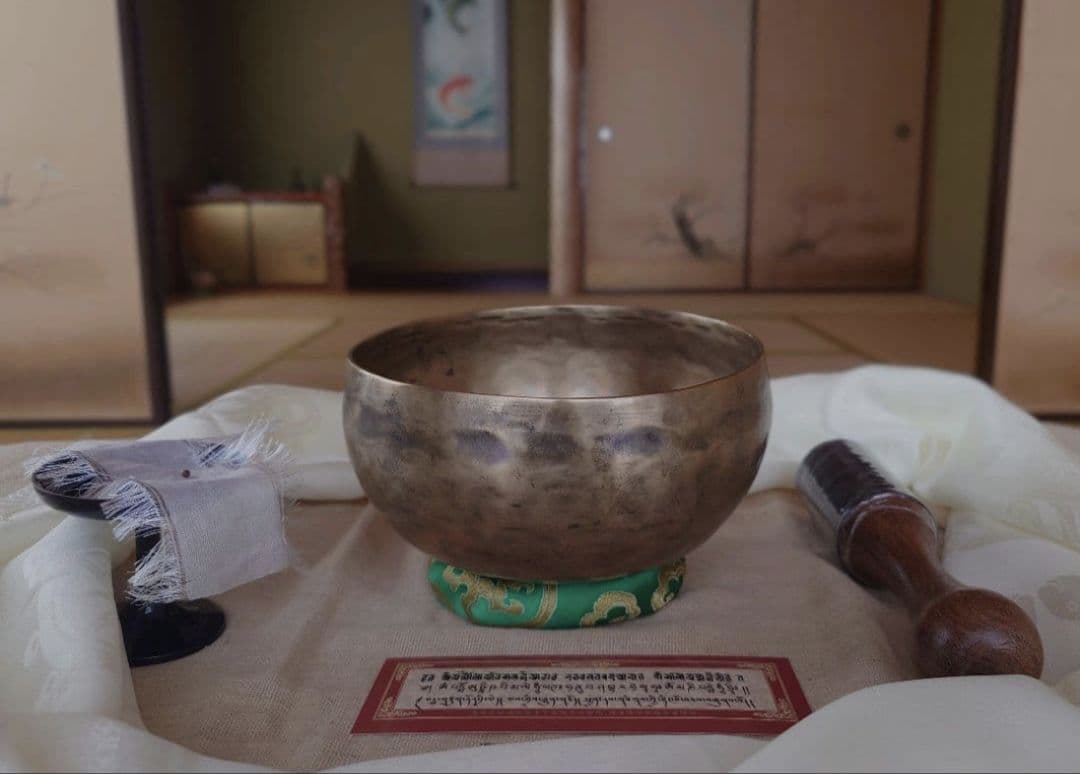 【本日限定価格】本物のシンギングボウルが欲しい方に　薄型　手打ち　チベット　密教