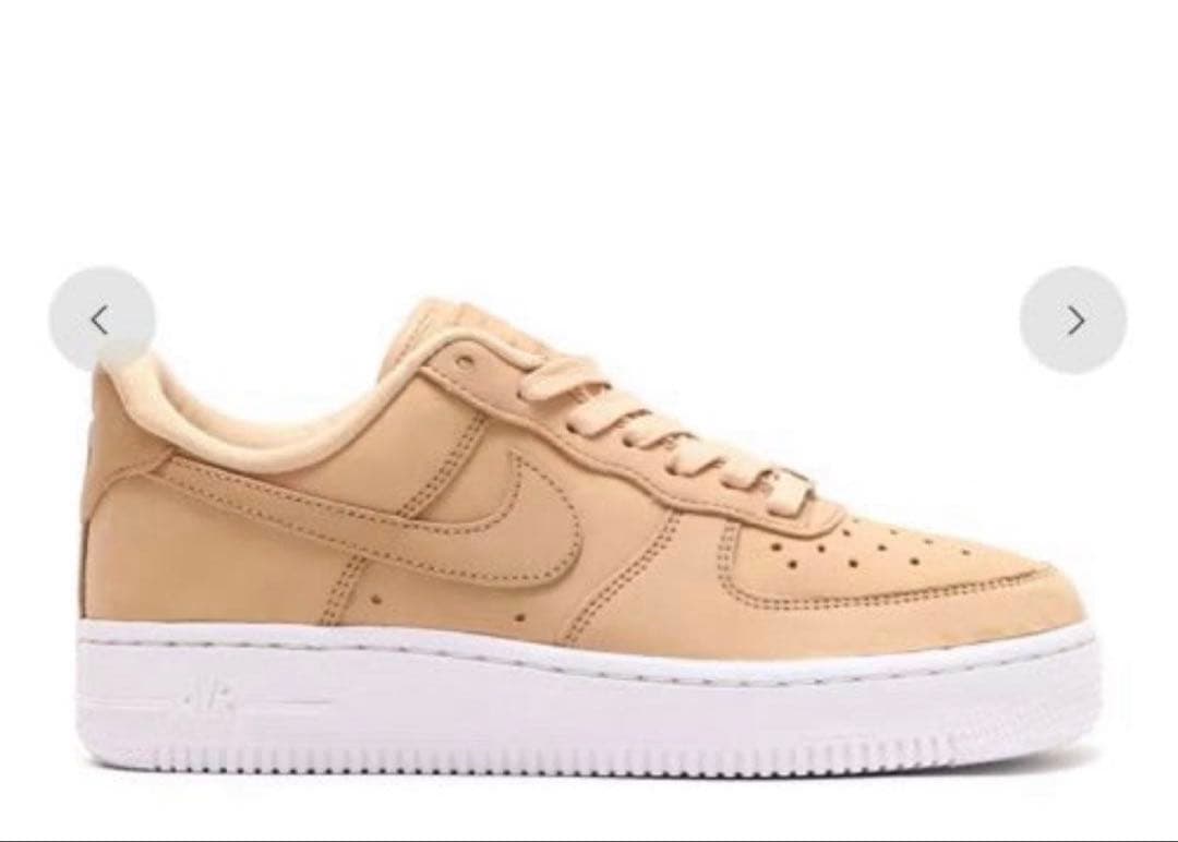 【新品未使用】Nike Air Force 1 ベージュ スニーカー