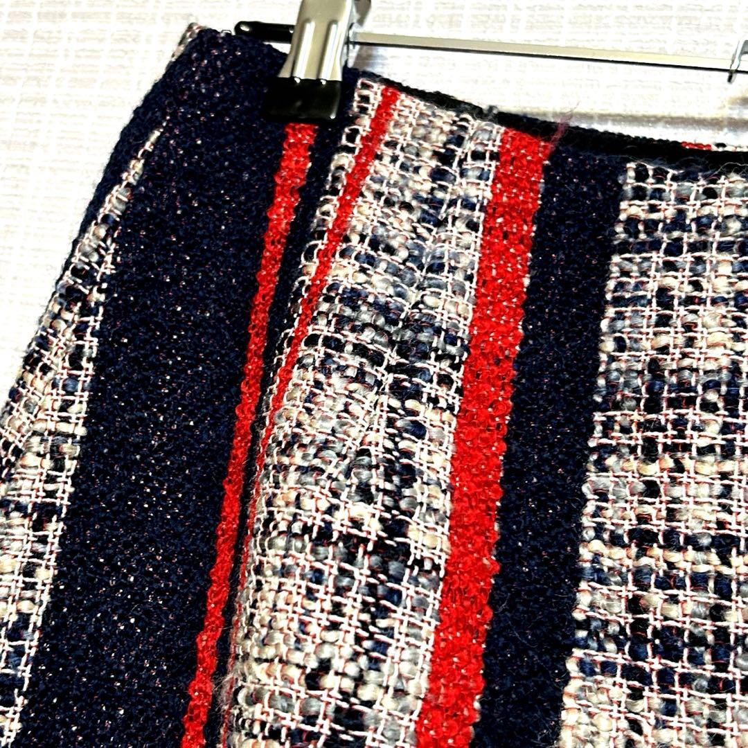 膝丈　プラダ　ツイード生地　チェック　巻き スカート　プリーツ　ウール　赤 紺