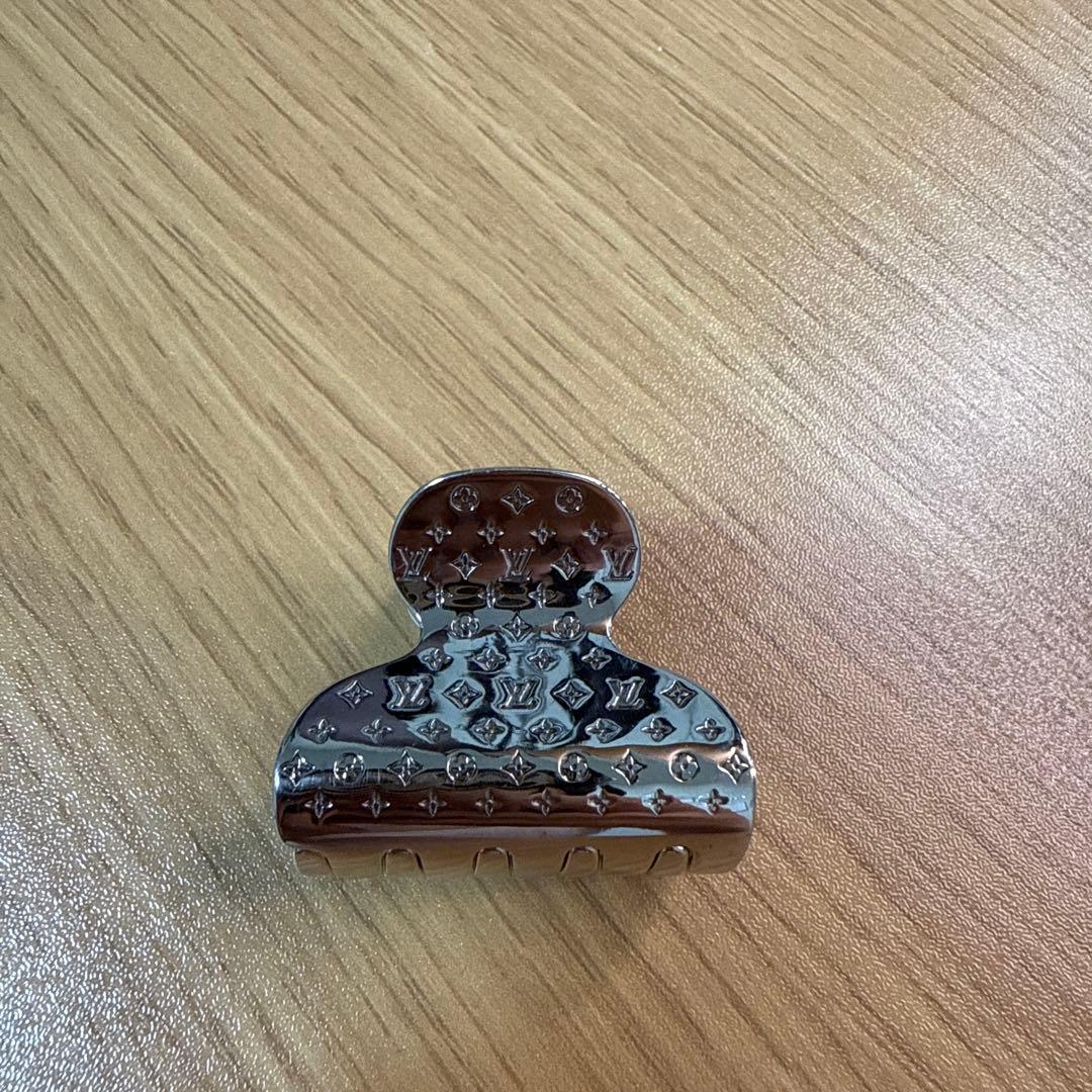 ルイ・ヴィトン ヘアクリップ