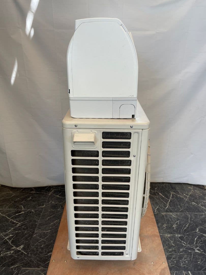 1174 日立【RAS-W56H2(W)】 2018年製 18畳 エアコン 中古