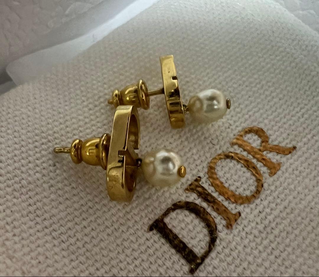 Dior ゴールドパール ピアス