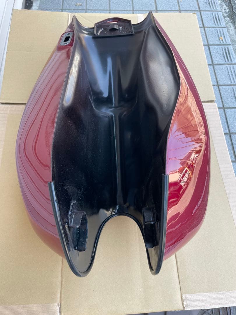 YAMAHA SR400 タンク　キャブ車用　オールペン済　クリアー塗装　キー付