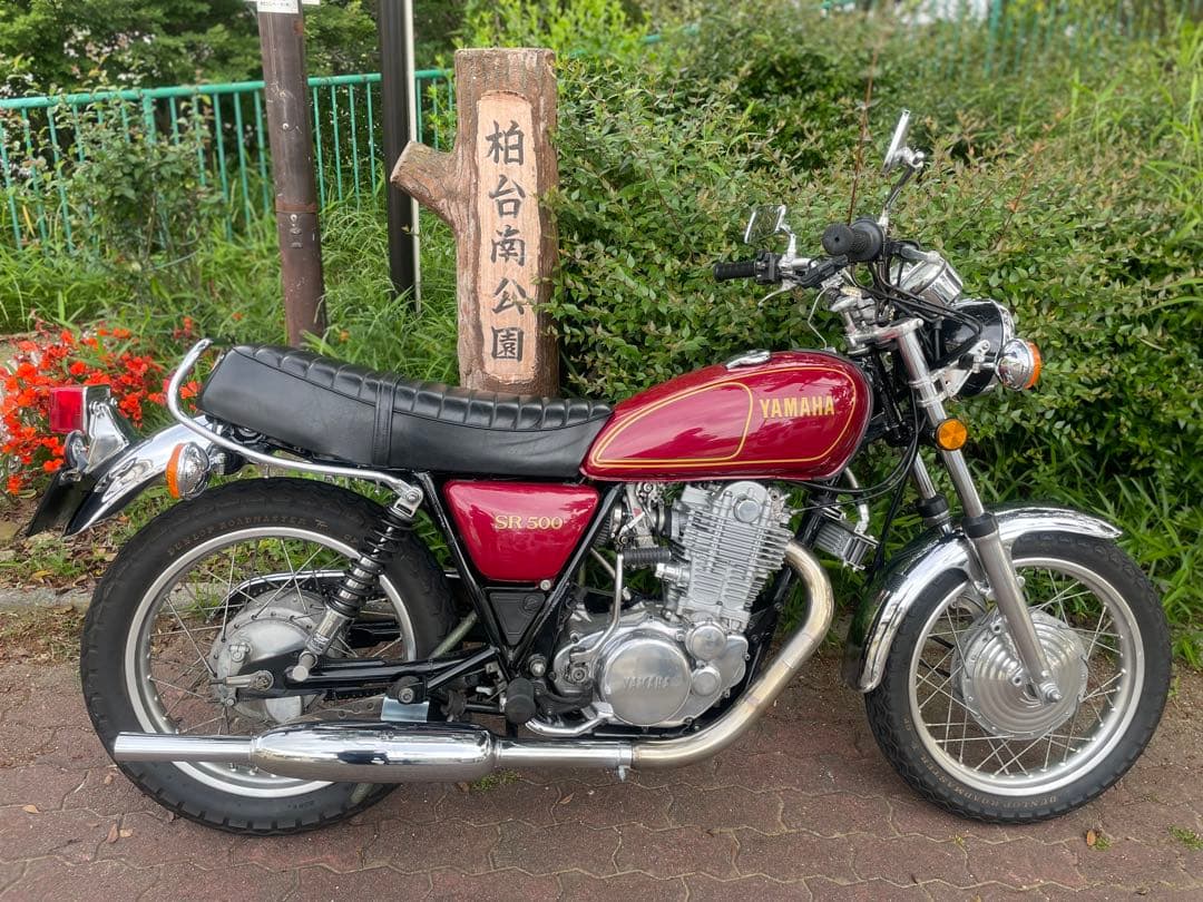 YAMAHA SR400 タンク　キャブ車用　オールペン済　クリアー塗装　キー付