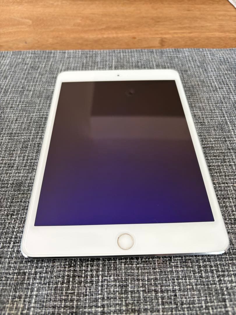 美品！iPad mini 4 Wi-Fi+Cellular 128GB