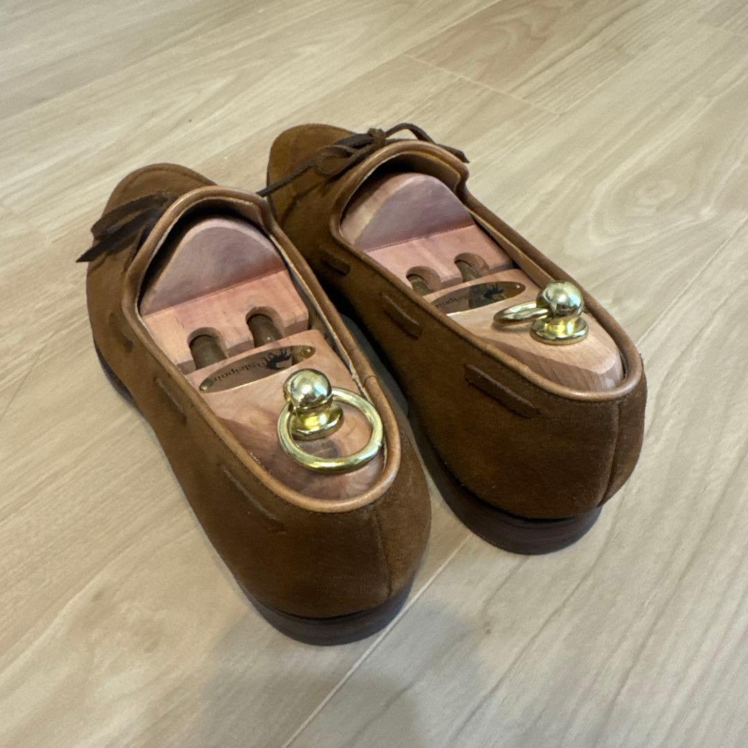 クロケットジョーンズ ブラウン スエード リボンローファー 7E