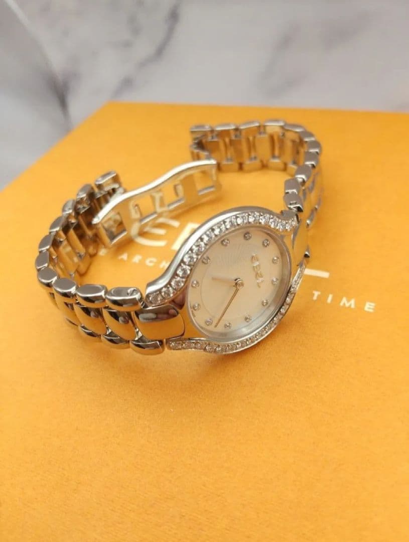 新品仕上済 定価67.1万円 0.619 ct エベル ベルーガ ダイヤ 腕時計