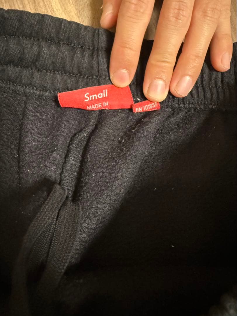 パンツ Supreme Small Box Sweatshort