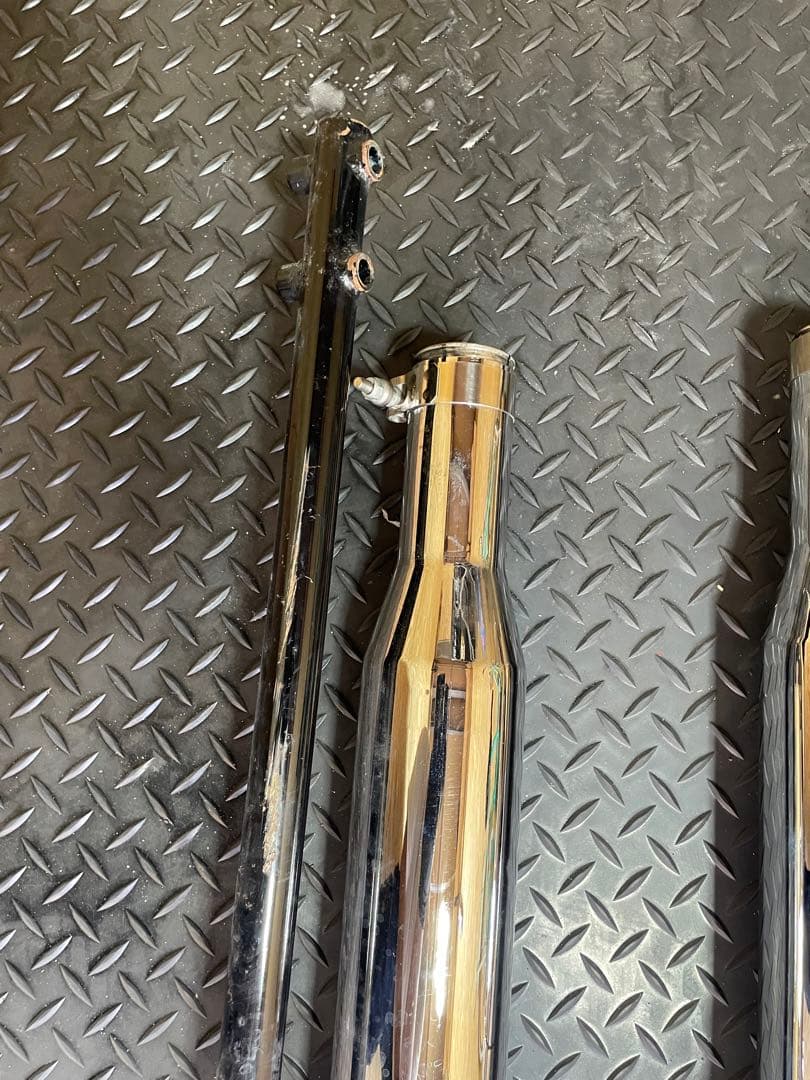 モーターステージマフラー　スリップオンストレート管