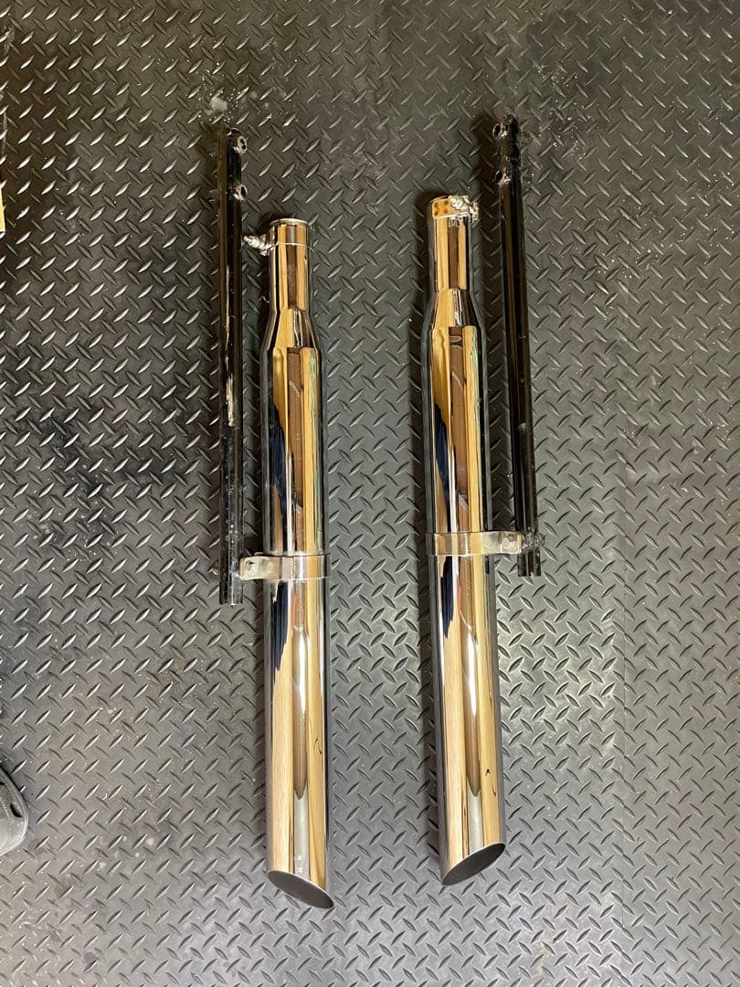 モーターステージマフラー　スリップオンストレート管