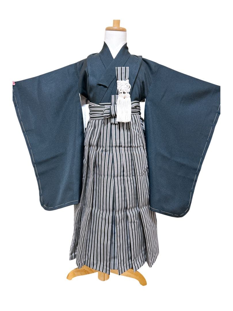仕付け糸付新品羽織着物♡七五三　5歳　男の子　フルセット　一式　縦縞袴　黒系　鷹