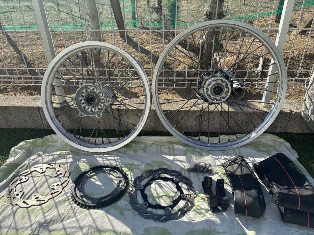 wr250r 純正ホイール　新品チューブ付き