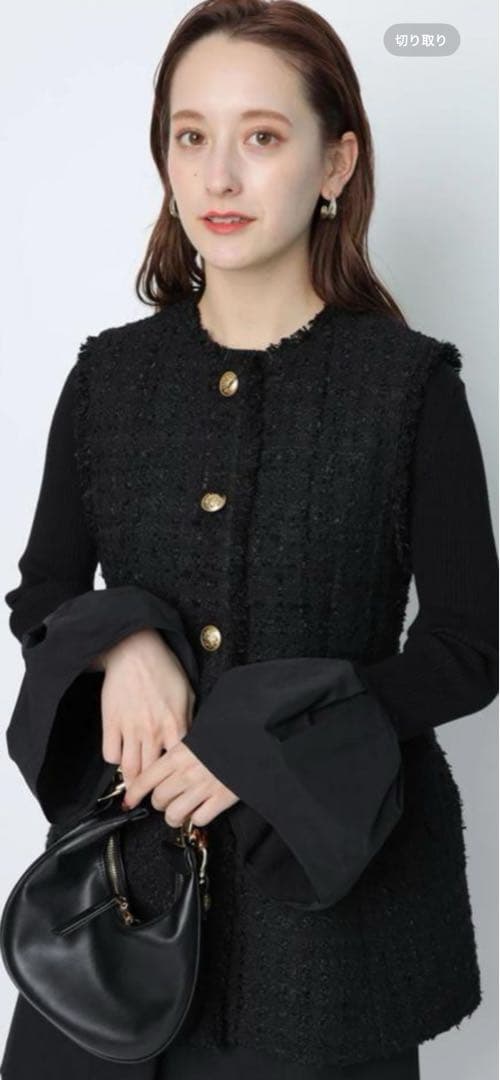 再値下げ❗️【美品】arpege story 金ボタンツイード　ペプラムジレ　黒