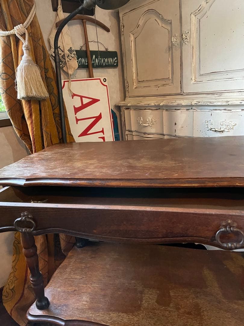 フランス　アンティーク　家具　二段　テーブル　飾り棚　トローリ　ワゴン　シェルフ