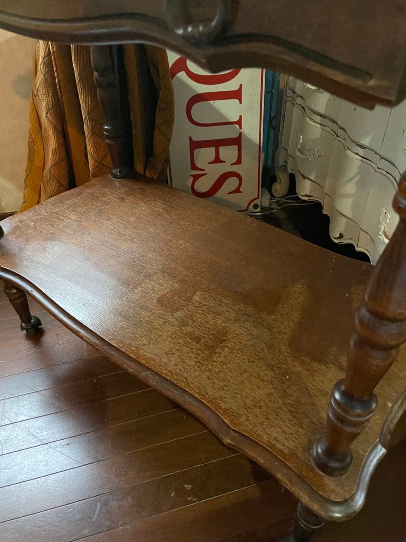 フランス　アンティーク　家具　二段　テーブル　飾り棚　トローリ　ワゴン　シェルフ