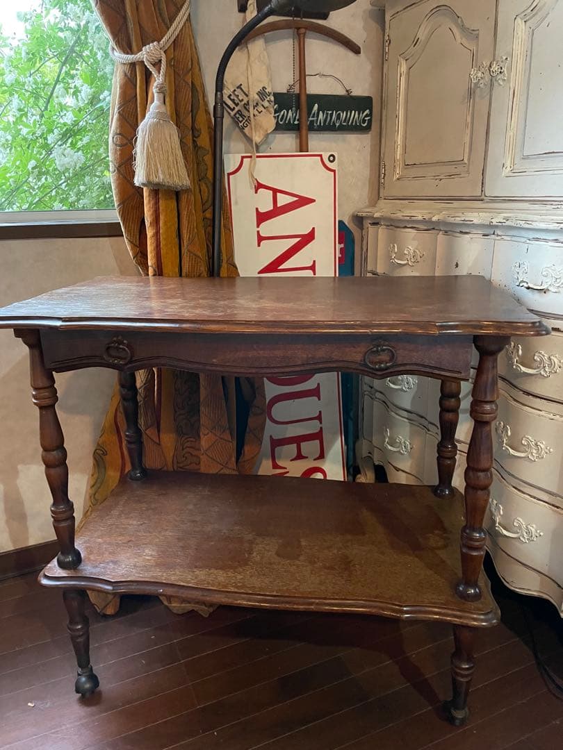 フランス　アンティーク　家具　二段　テーブル　飾り棚　トローリ　ワゴン　シェルフ